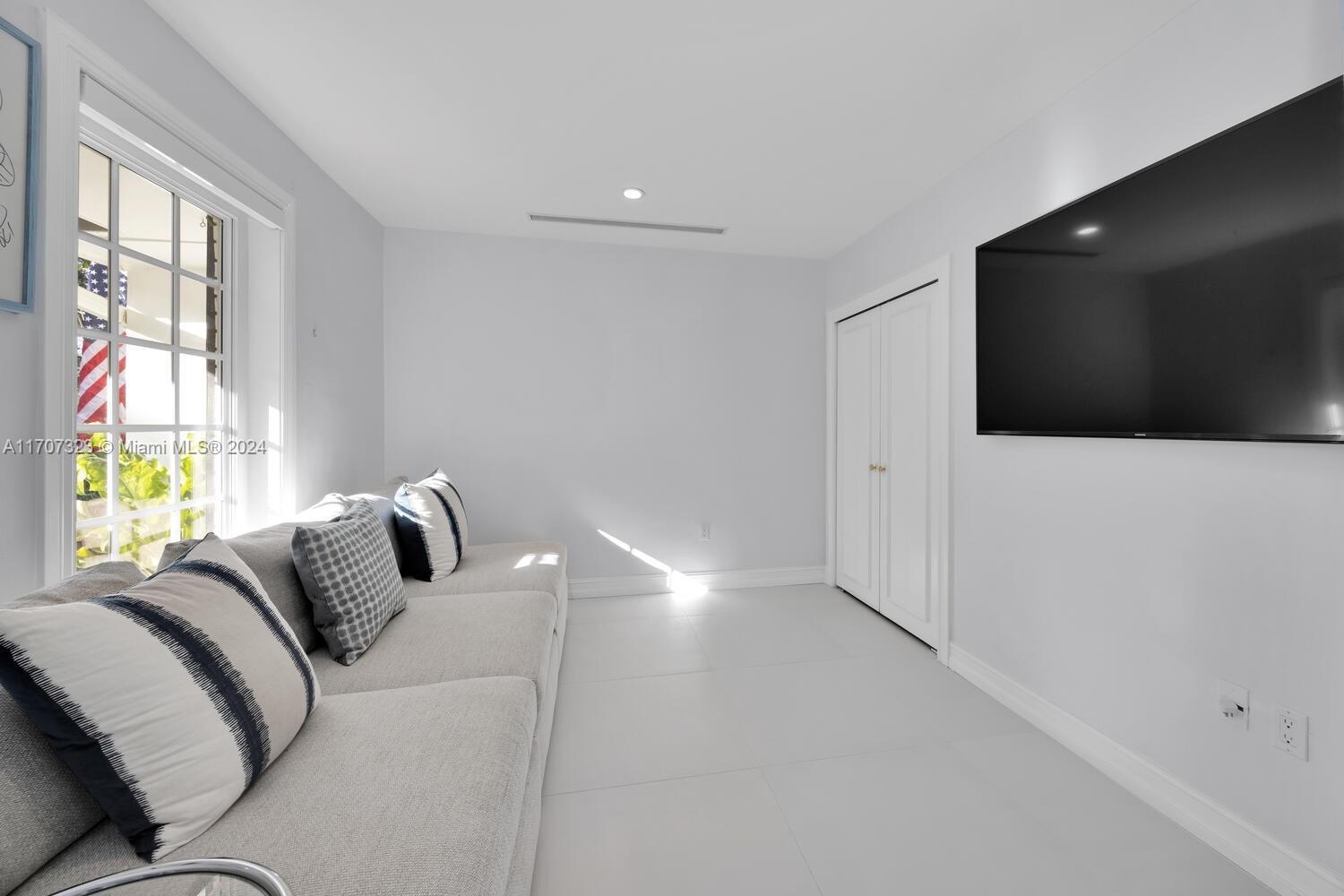 LU-EL MNR - Residential