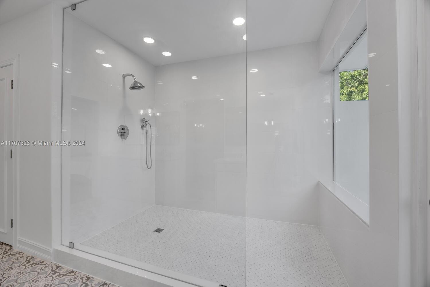 LU-EL MNR - Residential