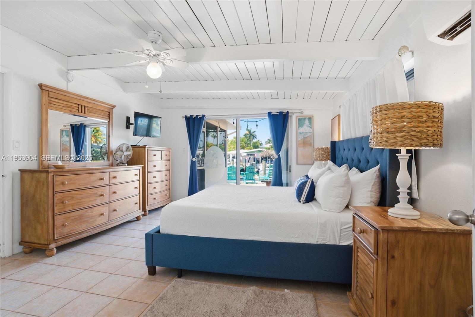 KEY COLONY BEACH 1ST ADD - Residential