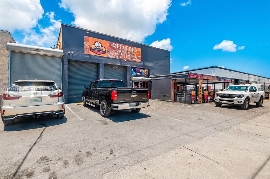 LARGE WAREHOUSE AND CAFETERIA! PICKS UP $17,000.00 IN RENT PER MONTH.
