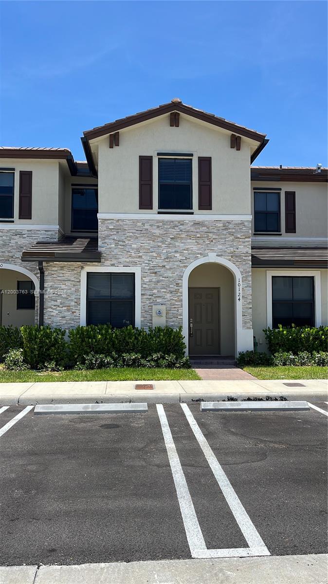 ENCLAVE SOUTH PHASE 2 - Residential