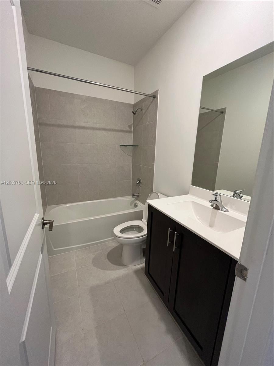 ENCLAVE SOUTH PHASE 2 - Residential