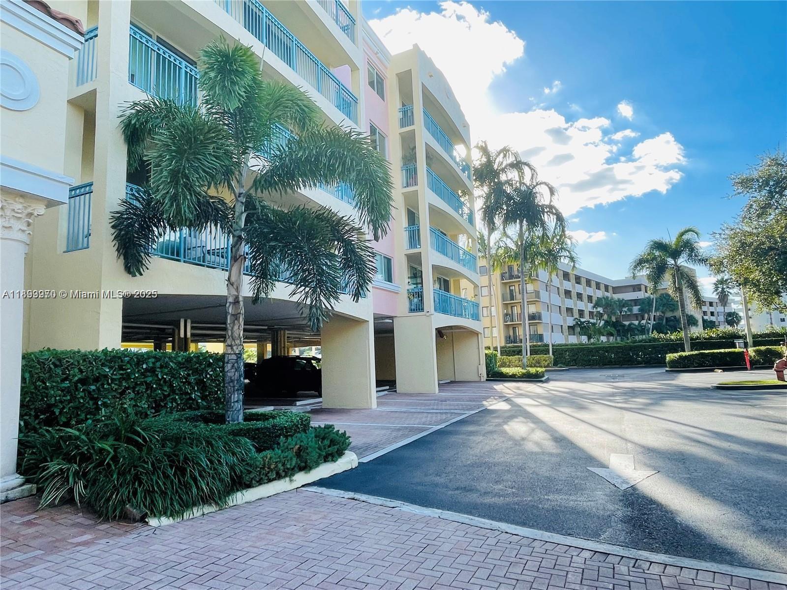 HALLANDALE BEACH PRIVATE - Residential