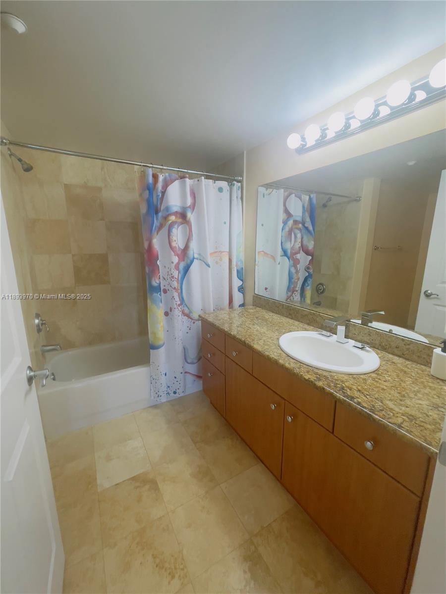 HALLANDALE BEACH PRIVATE - Residential