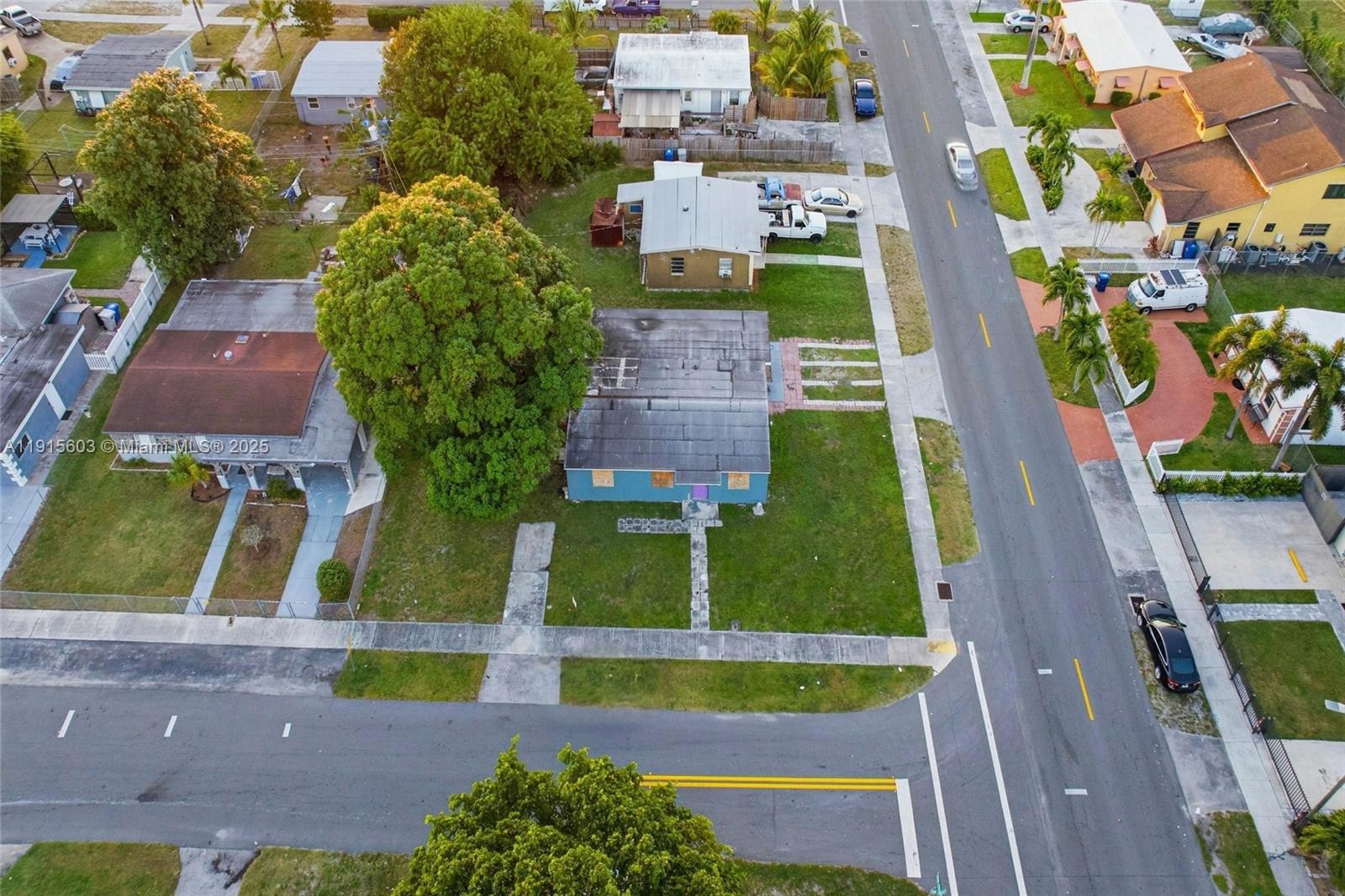 SANDERS PARK - Residential