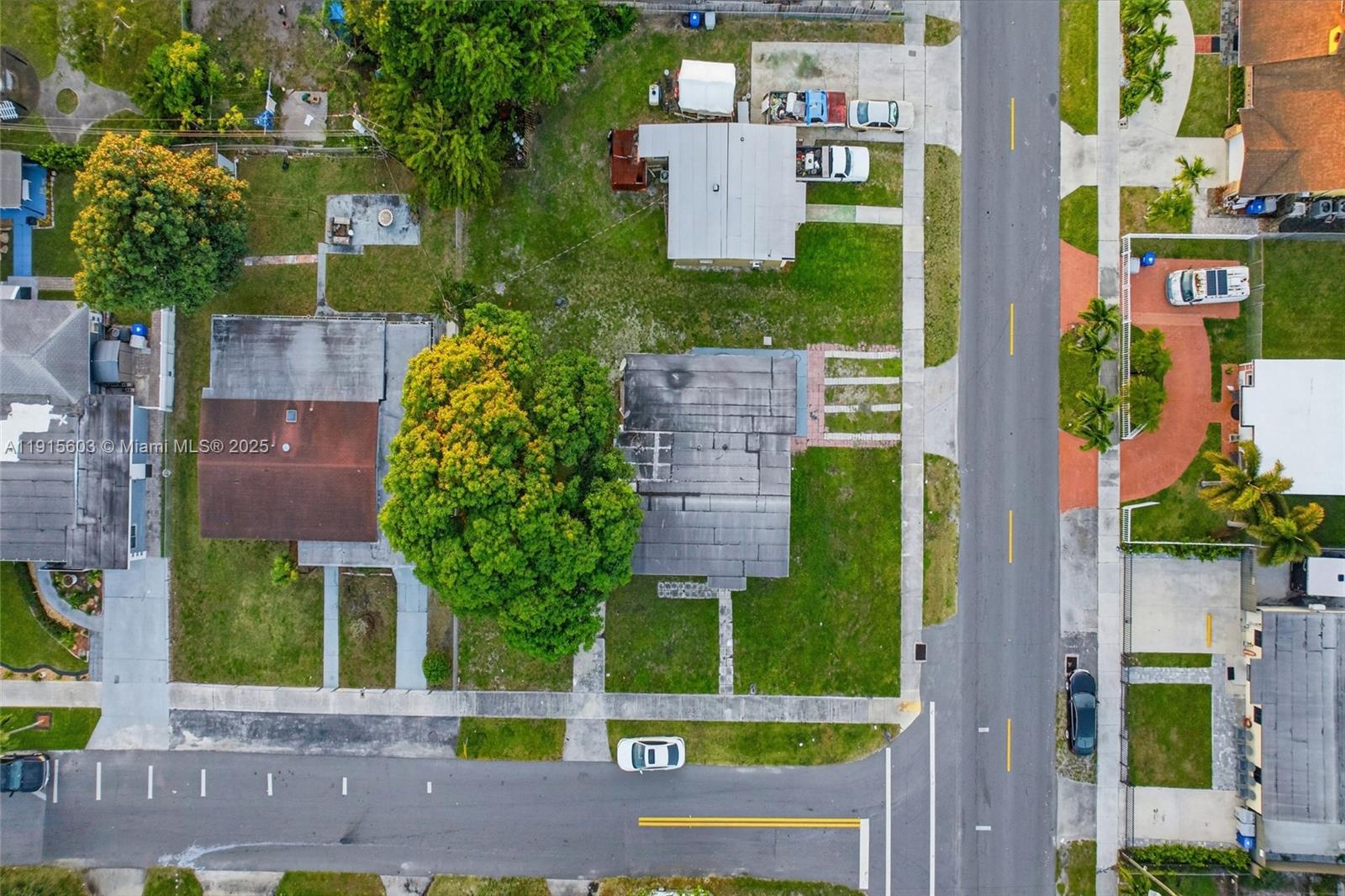 SANDERS PARK - Residential