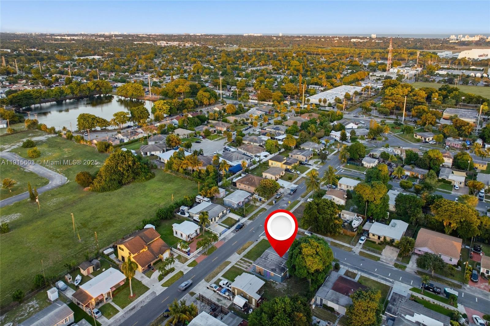 SANDERS PARK - Residential