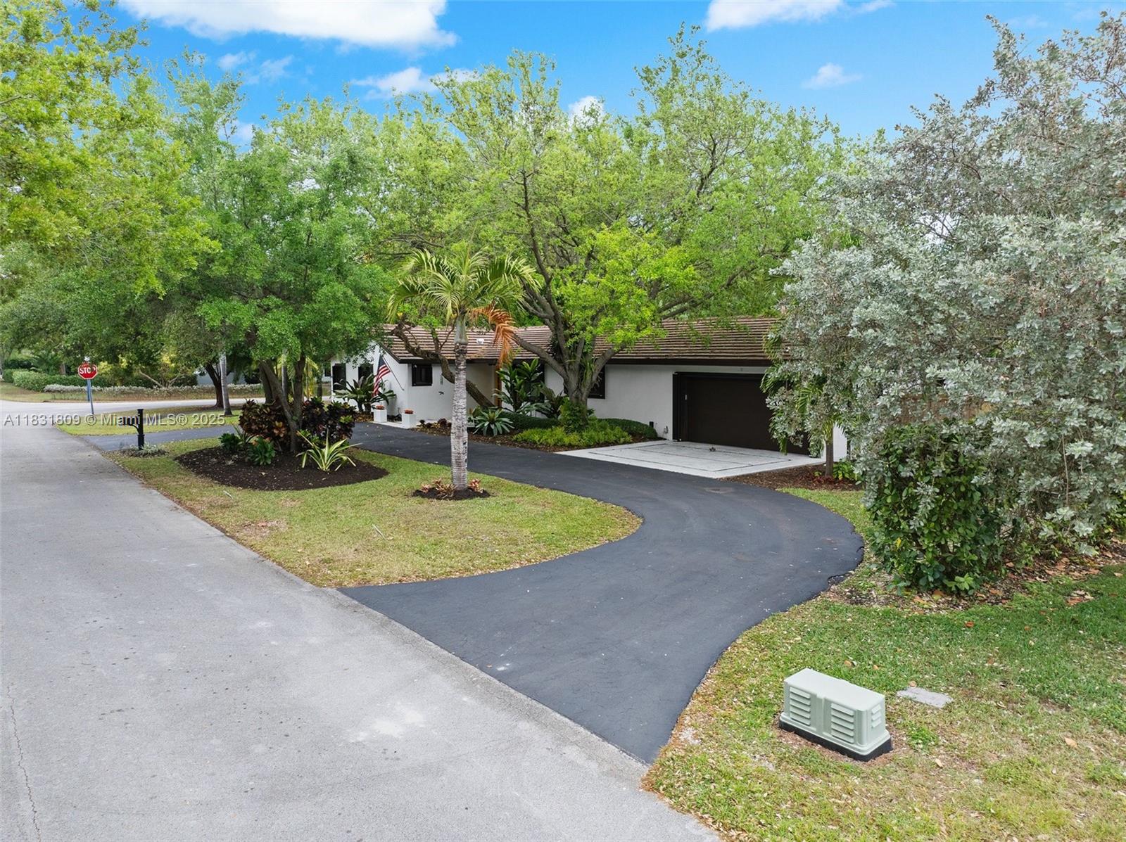 RICHARD ESTATES - Residential