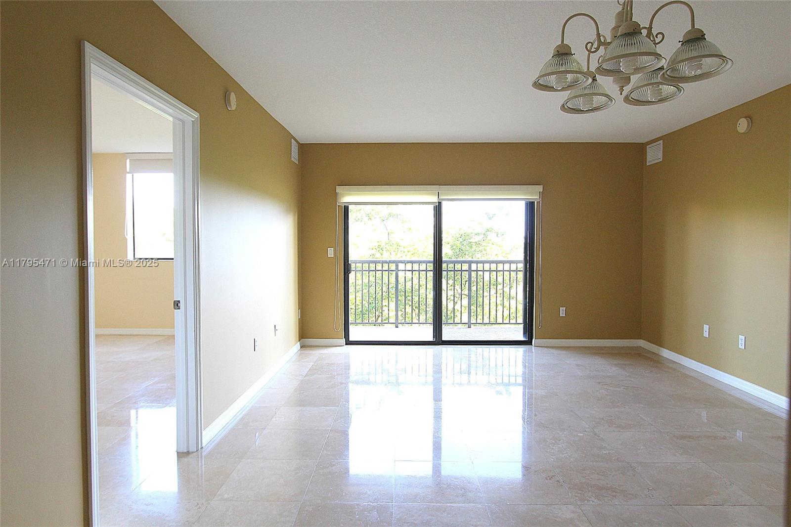 3530 SW 22nd St 505