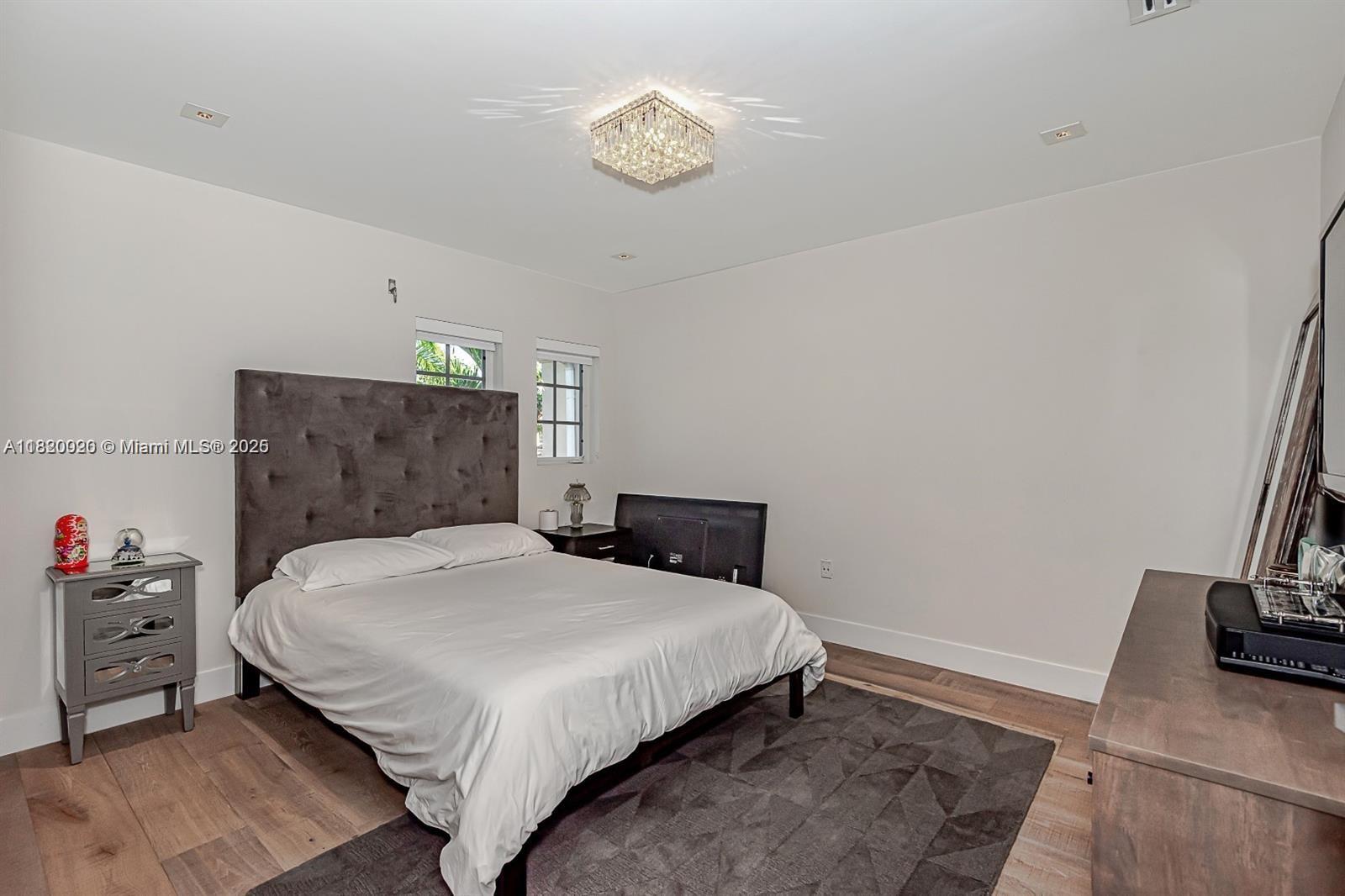 AVENTURA LAKES PHASE 1 - Residential Lease