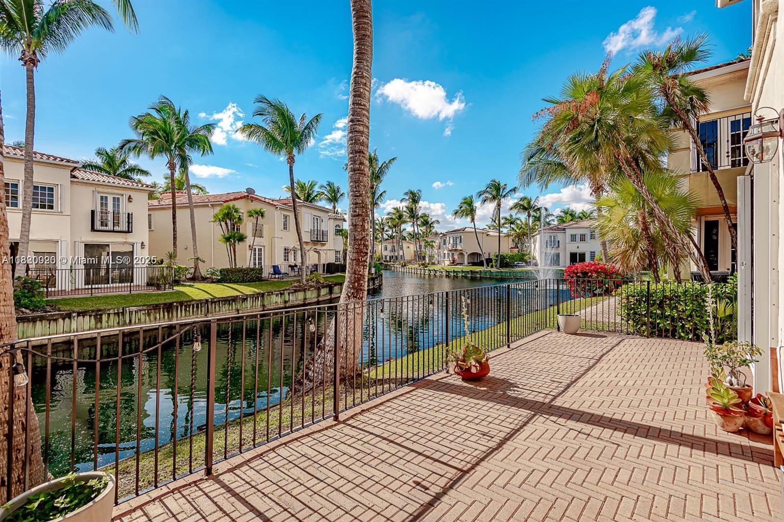 AVENTURA LAKES PHASE 1 - Residential Lease