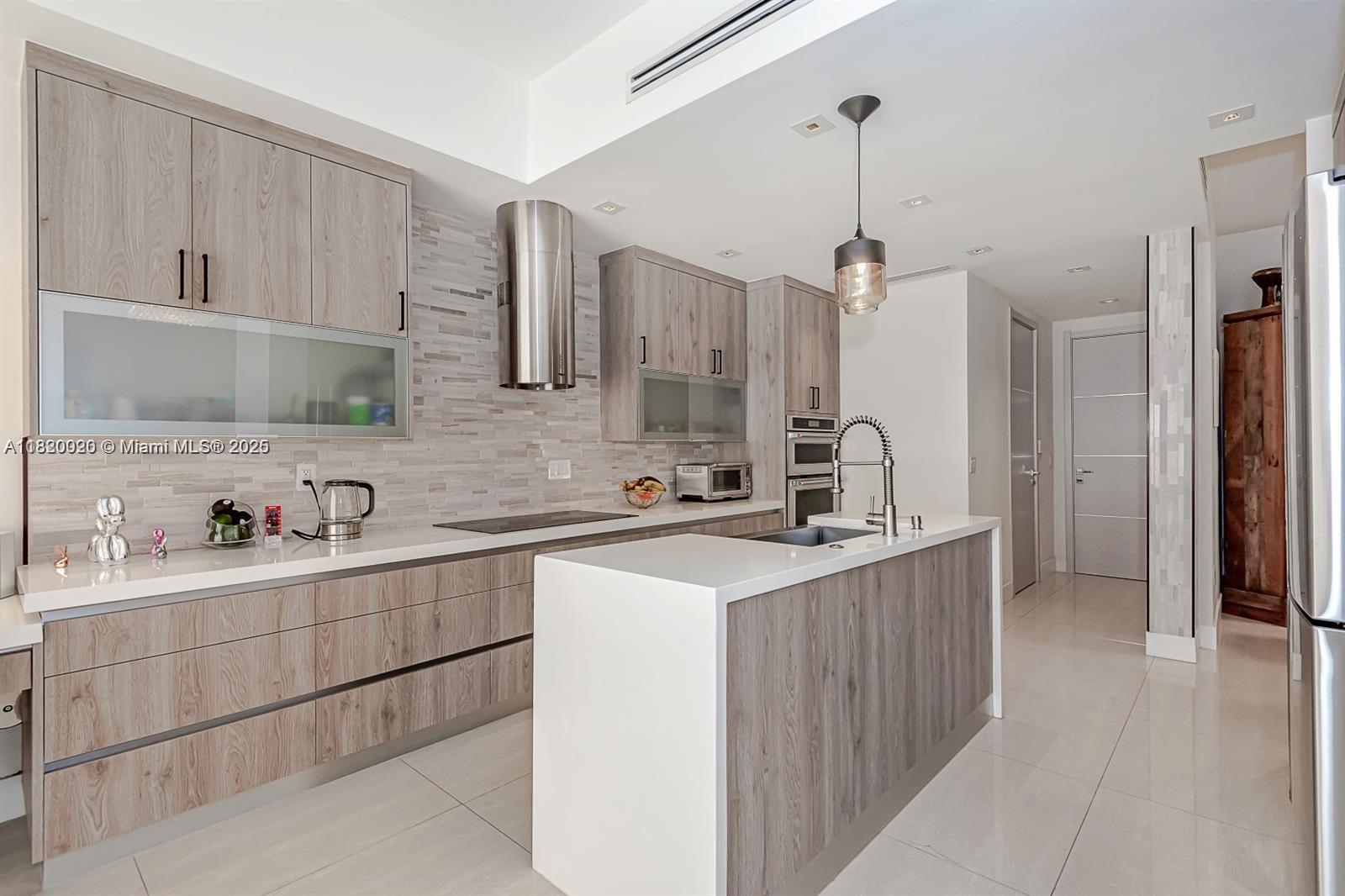 AVENTURA LAKES PHASE 1 - Residential Lease
