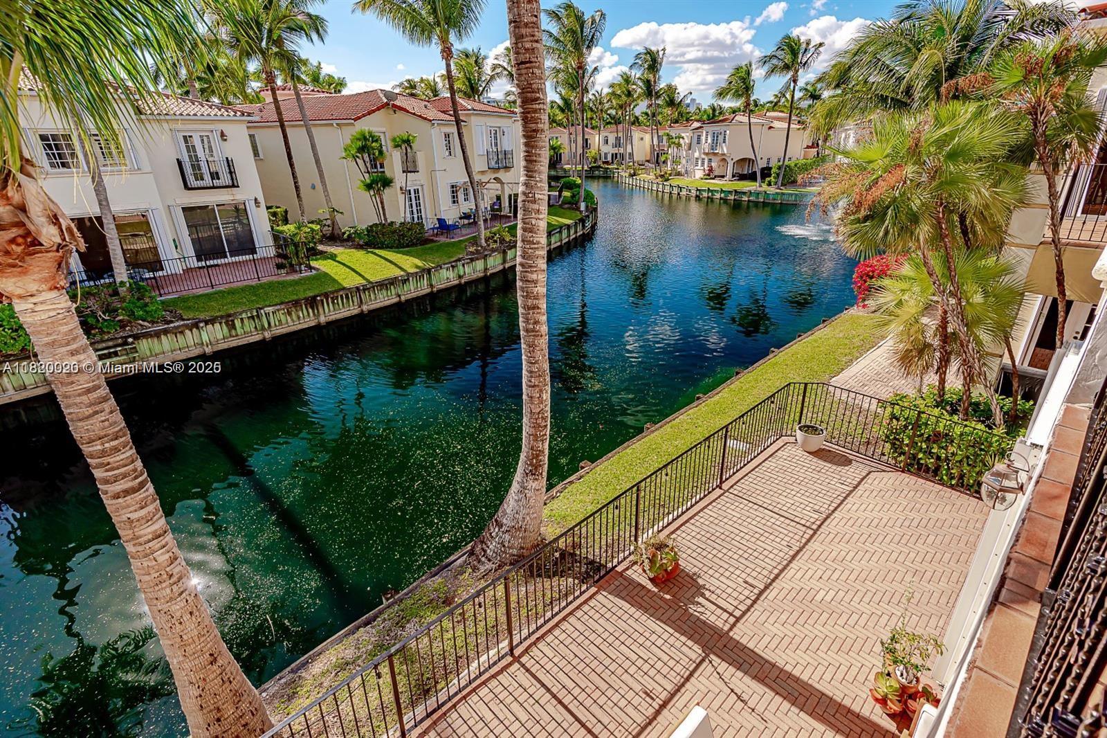 AVENTURA LAKES PHASE 1 - Residential Lease