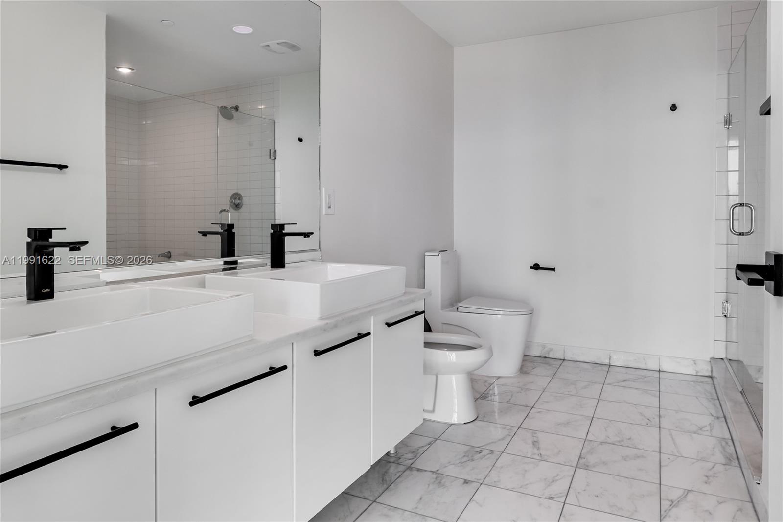 MARINABLUE CONDO - Residential Lease