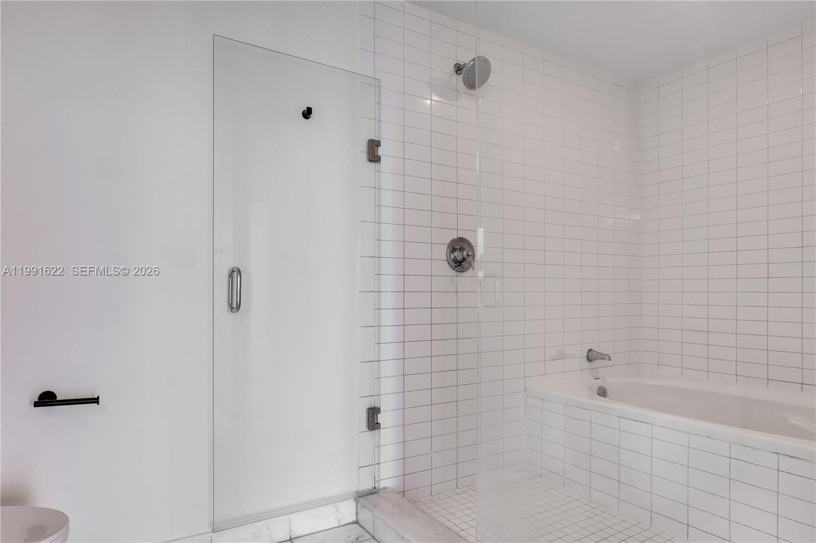 MARINABLUE CONDO - Residential Lease