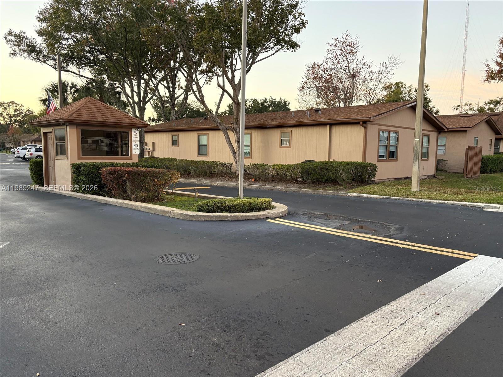 TOWNHOMES OF WINTER GARDEN - Residential