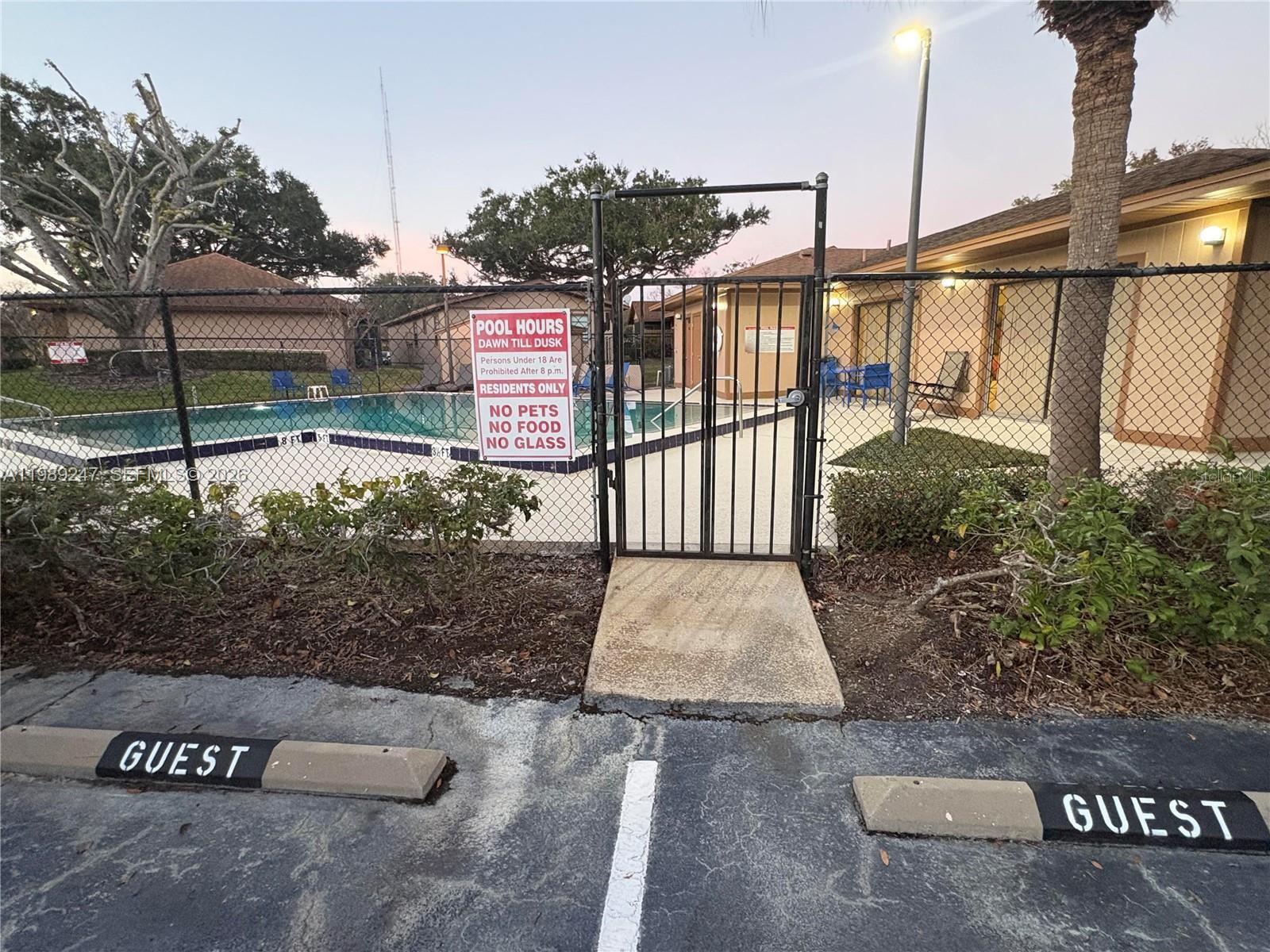 TOWNHOMES OF WINTER GARDEN - Residential