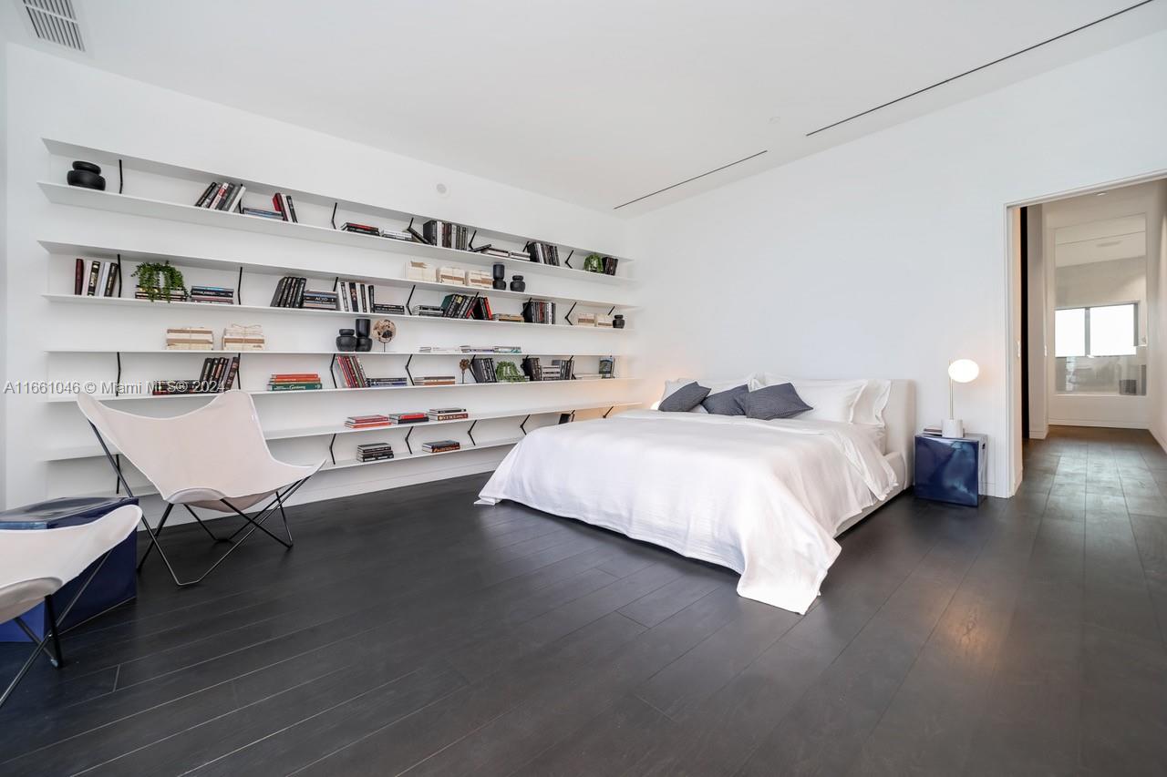 PARAISO BAY CONDO - Residential