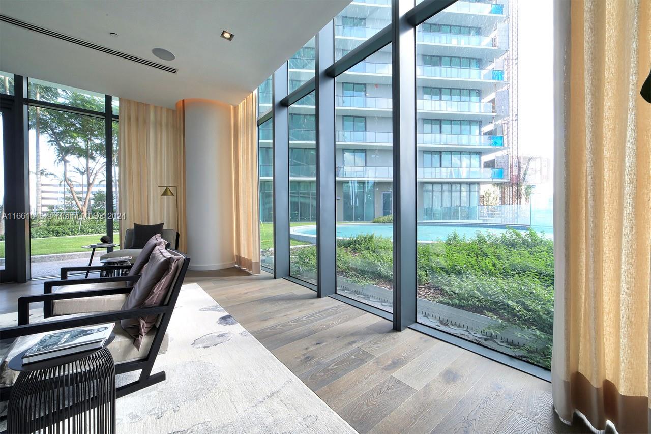 PARAISO BAY CONDO - Residential