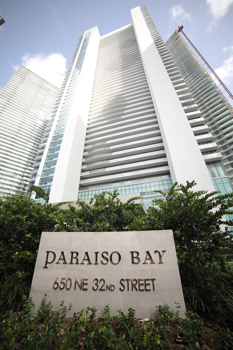 PARAISO BAY CONDO - Residential