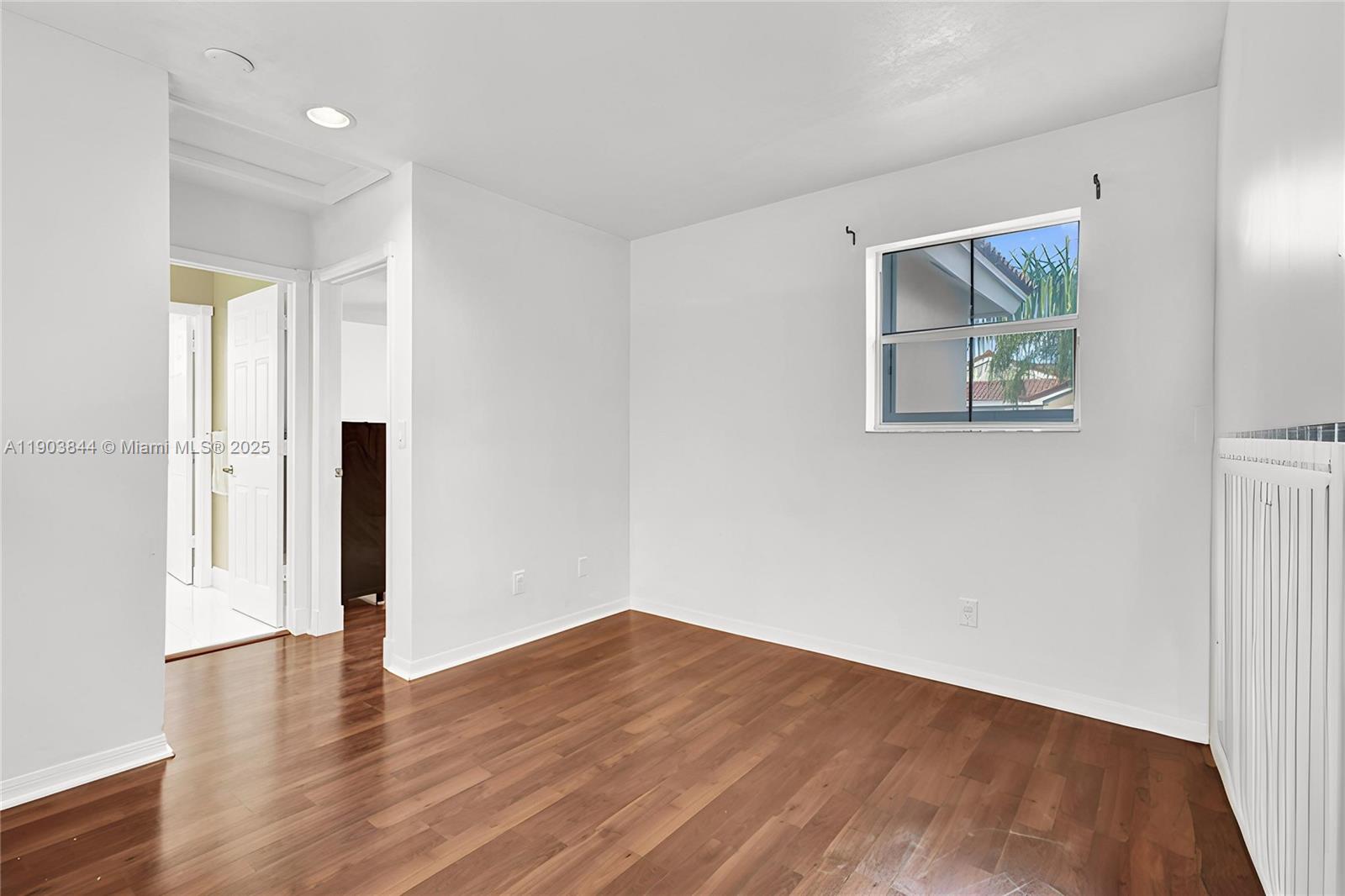 WEST LAKE VILLAGE PLAT - Residential