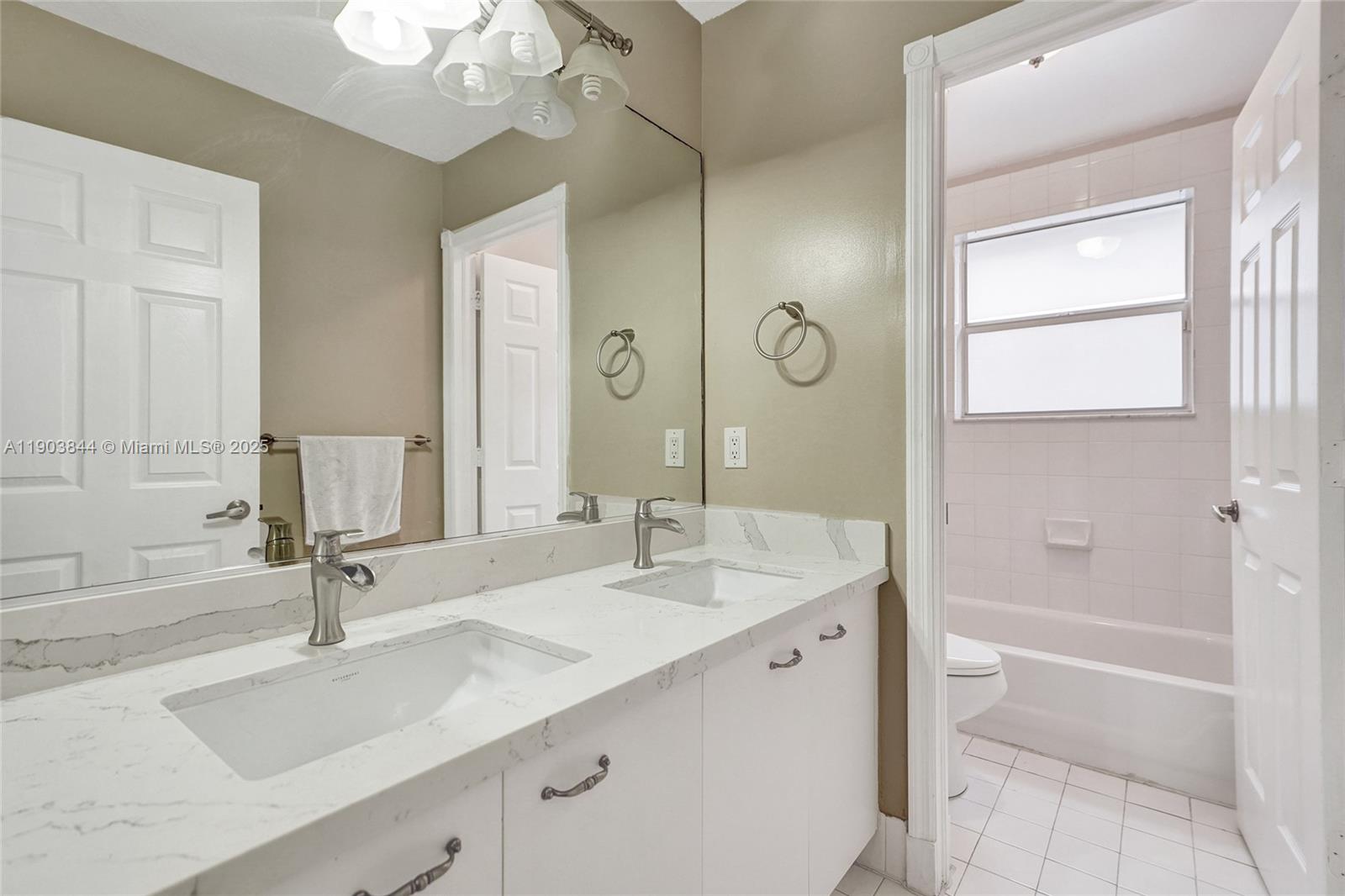 WEST LAKE VILLAGE PLAT - Residential