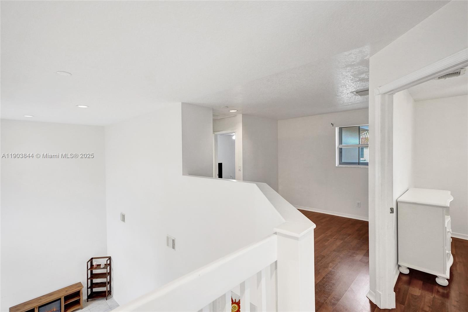 WEST LAKE VILLAGE PLAT - Residential