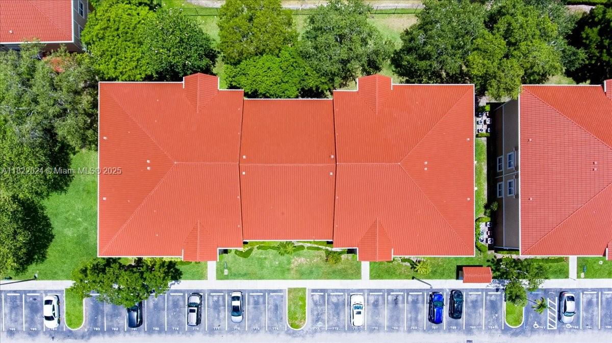 MARQUESA CONDO - Residential