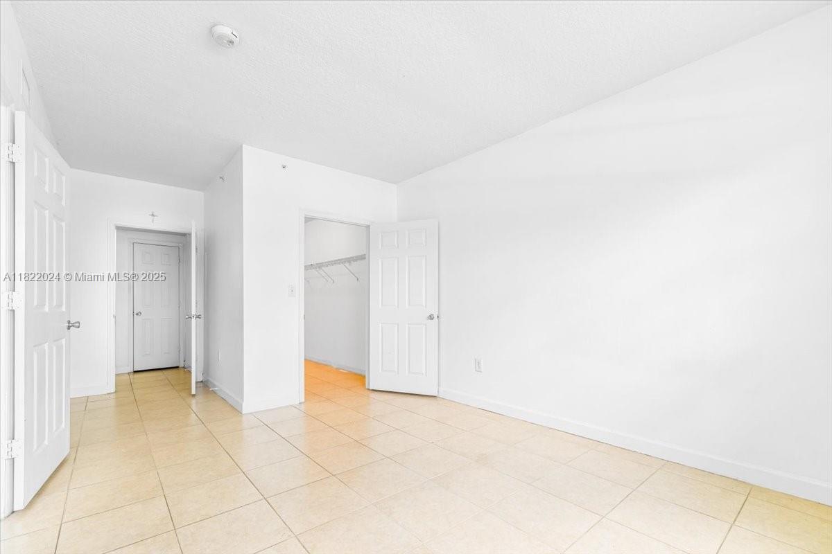 MARQUESA CONDO - Residential