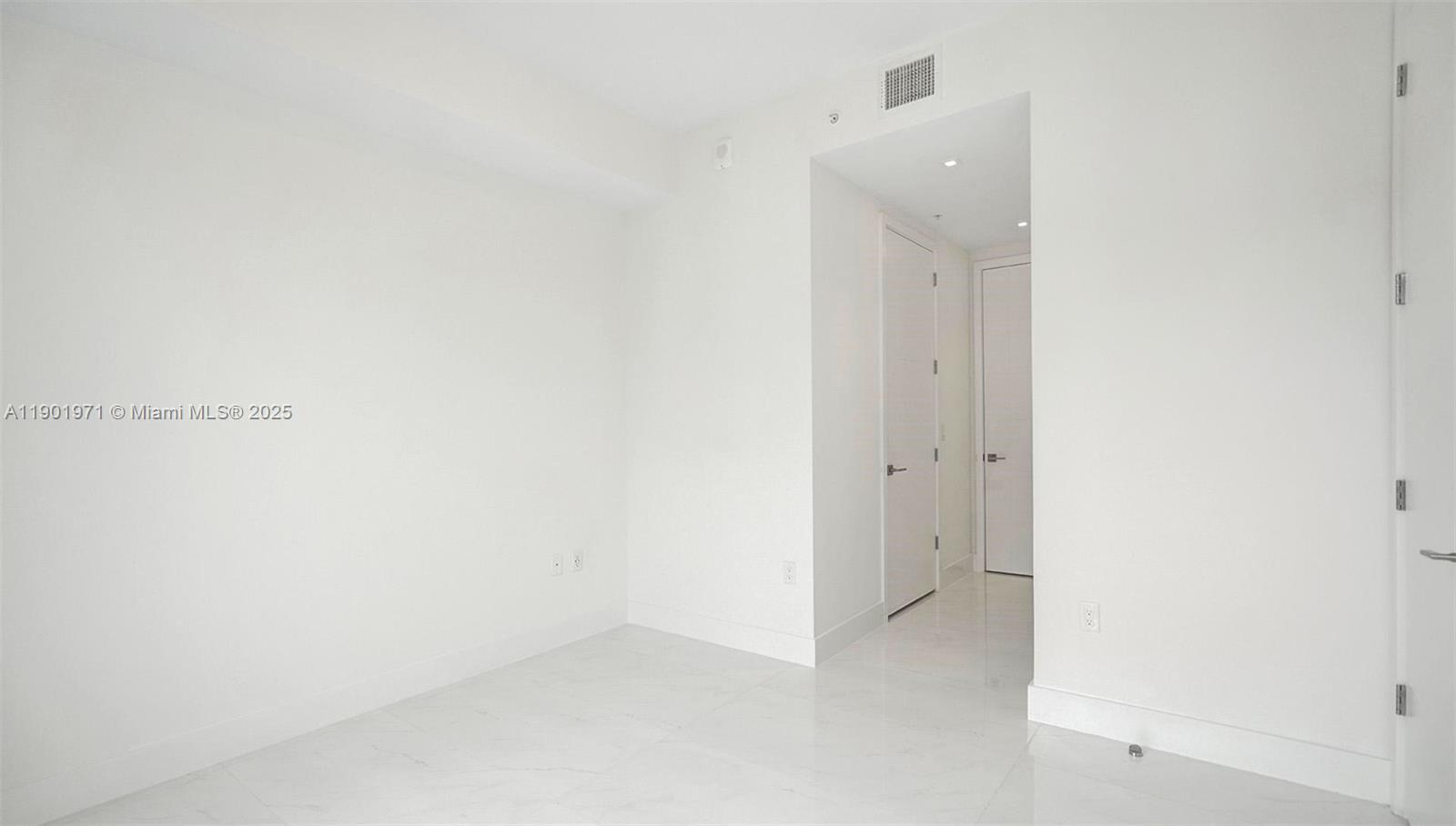 MERRICK MANOR - Residential Lease