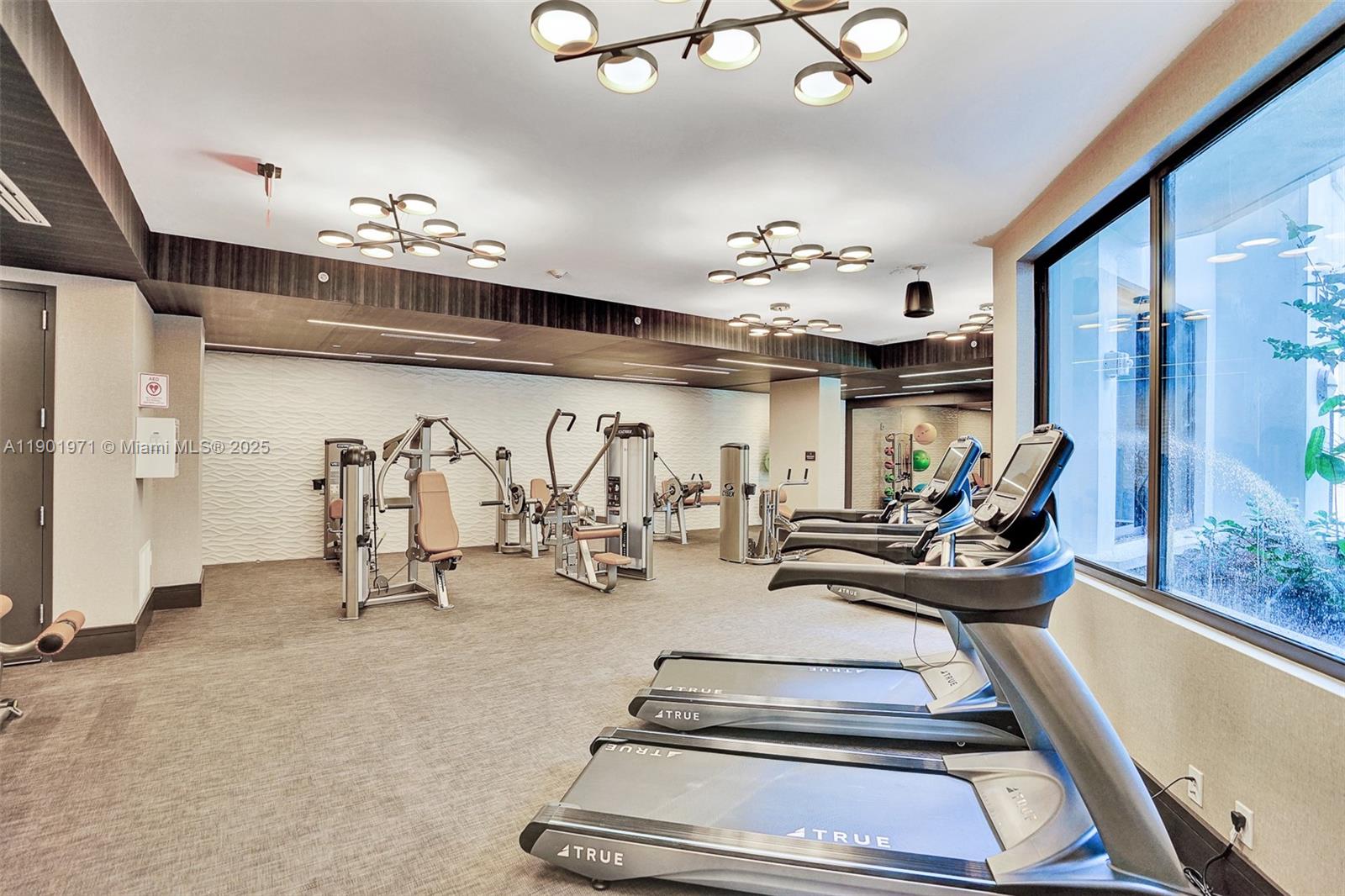 MERRICK MANOR - Residential Lease