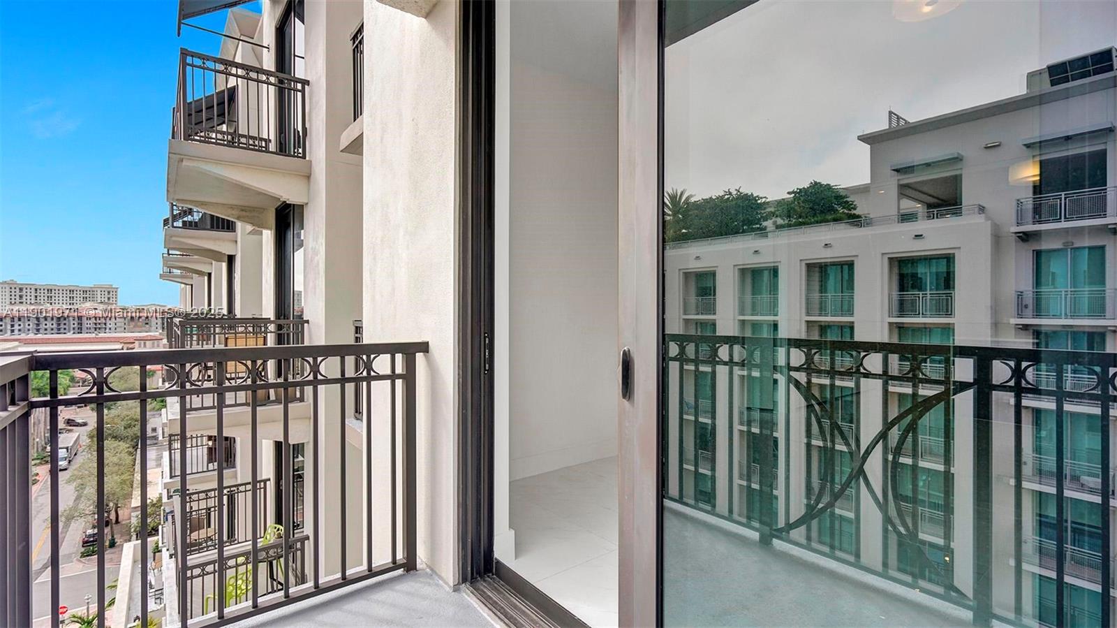 MERRICK MANOR - Residential Lease