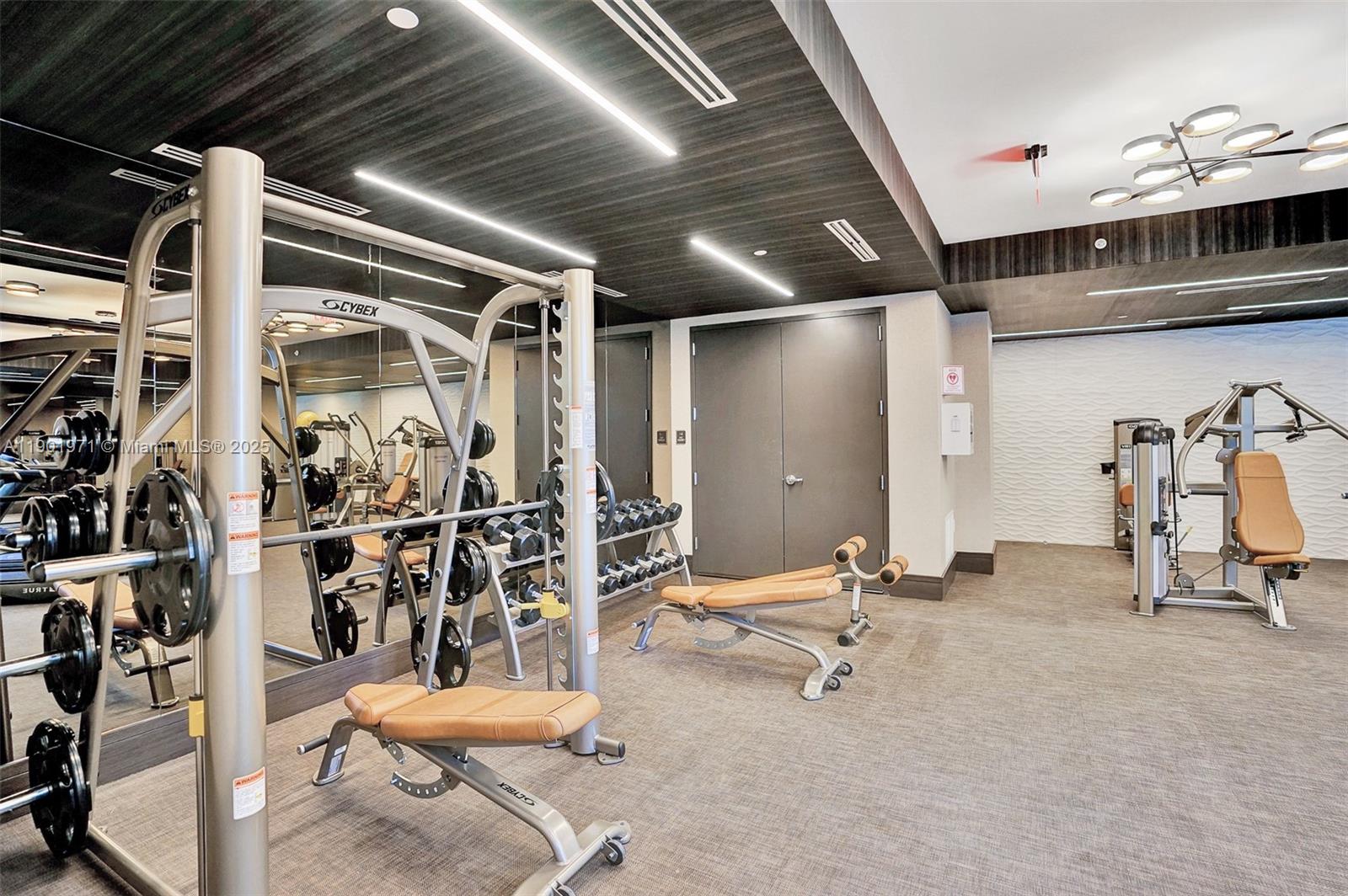 MERRICK MANOR - Residential Lease