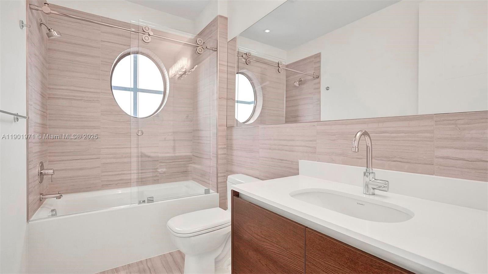 MERRICK MANOR - Residential Lease