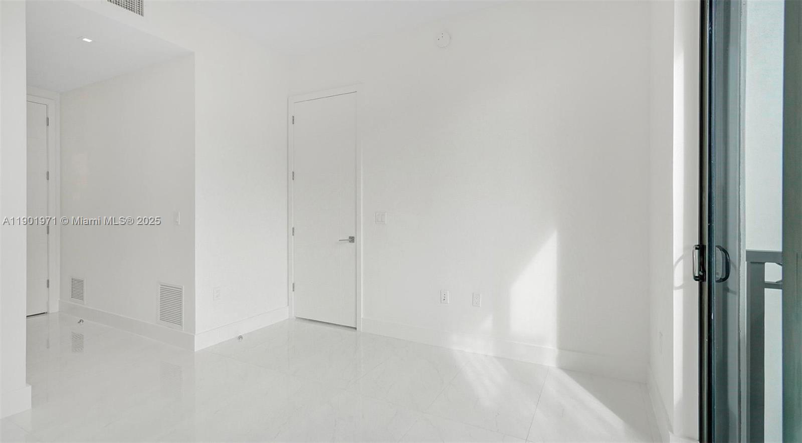 MERRICK MANOR - Residential Lease