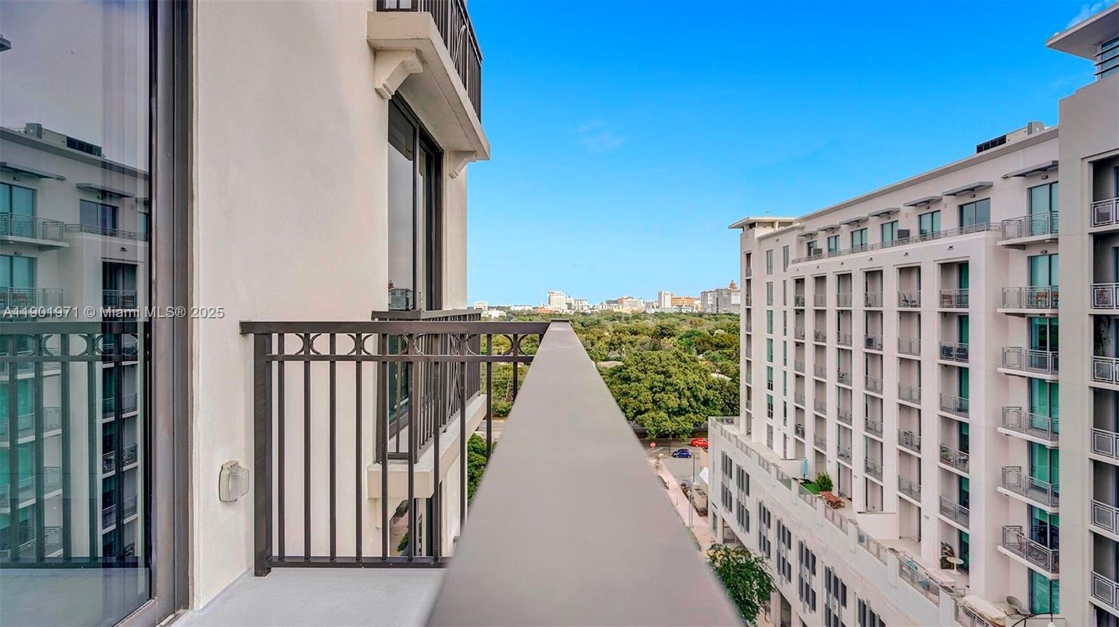 MERRICK MANOR - Residential Lease