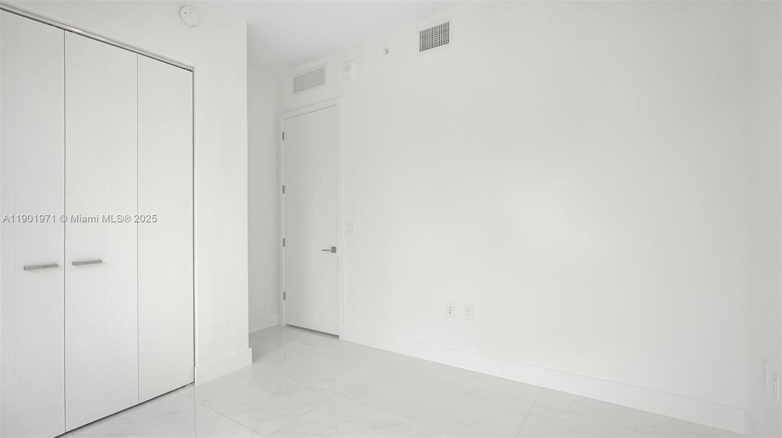 MERRICK MANOR - Residential Lease