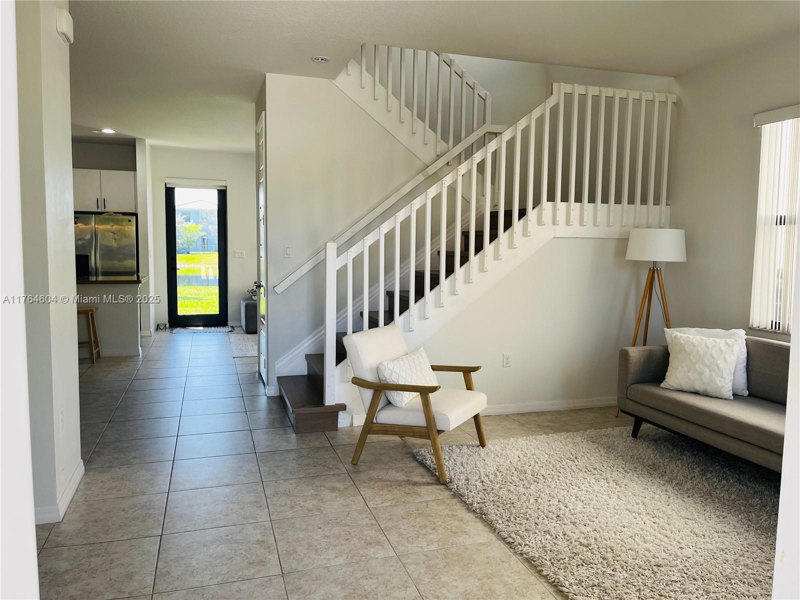 CHAMPION LAKES - Residential