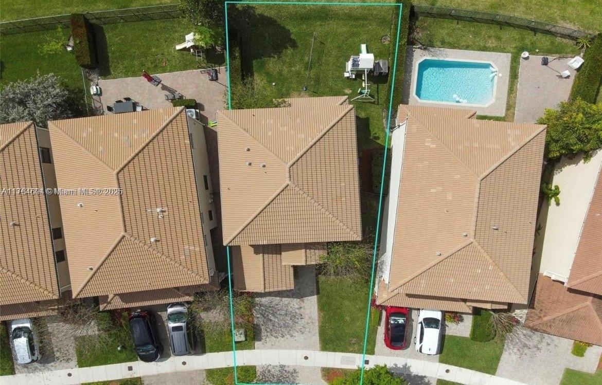 CHAMPION LAKES - Residential