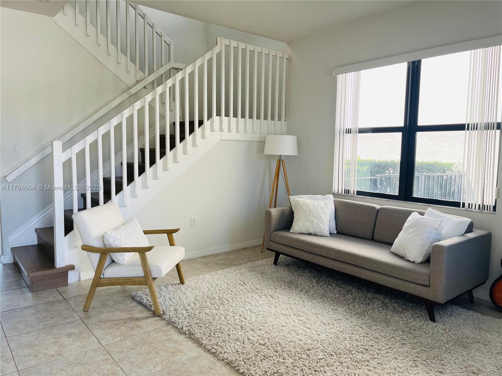 CHAMPION LAKES - Residential