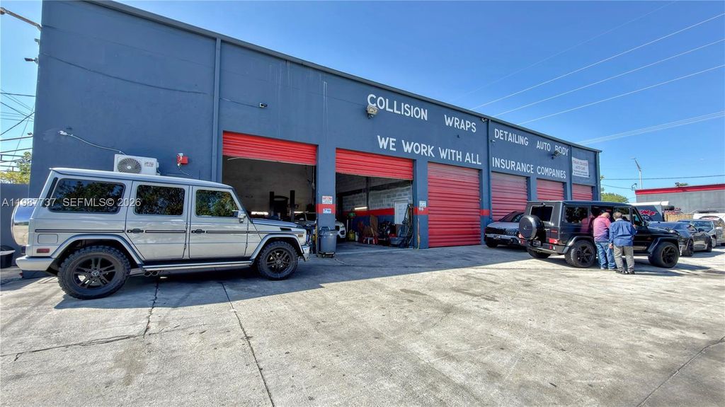 Photo of Profitable Mechanic Shop For Sale In West Park / Hollywood, West Park, FL 33023 (MLS # A11987737)