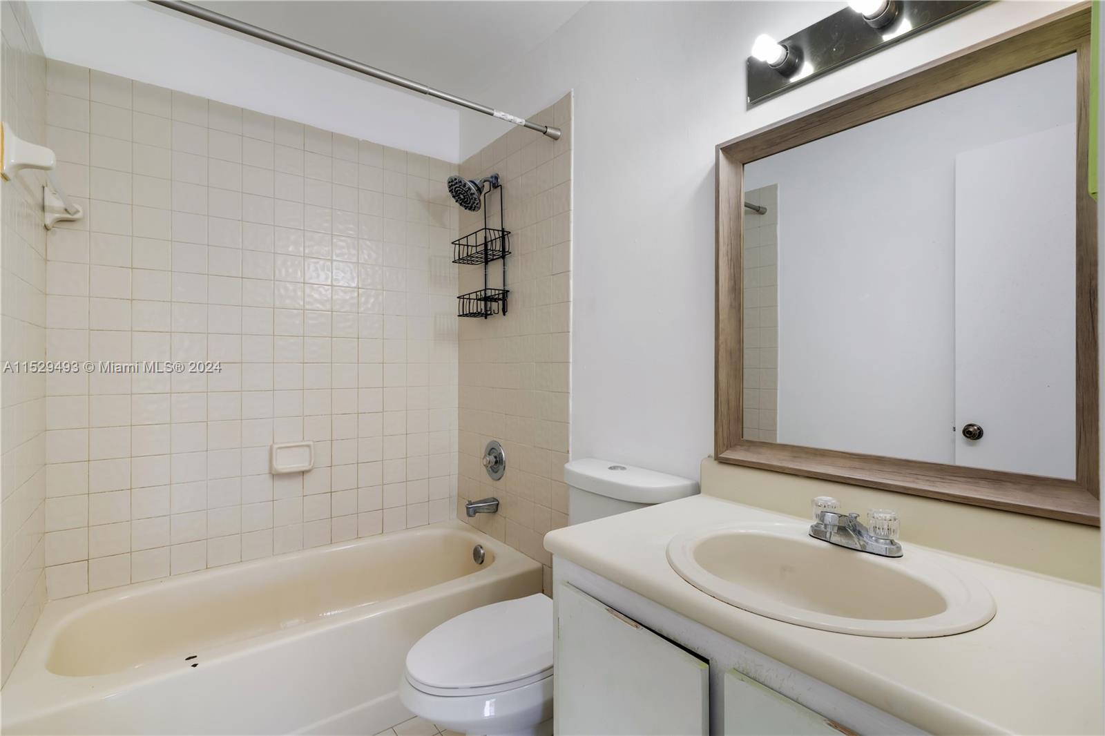 SPRINGFEVER - Residential Lease