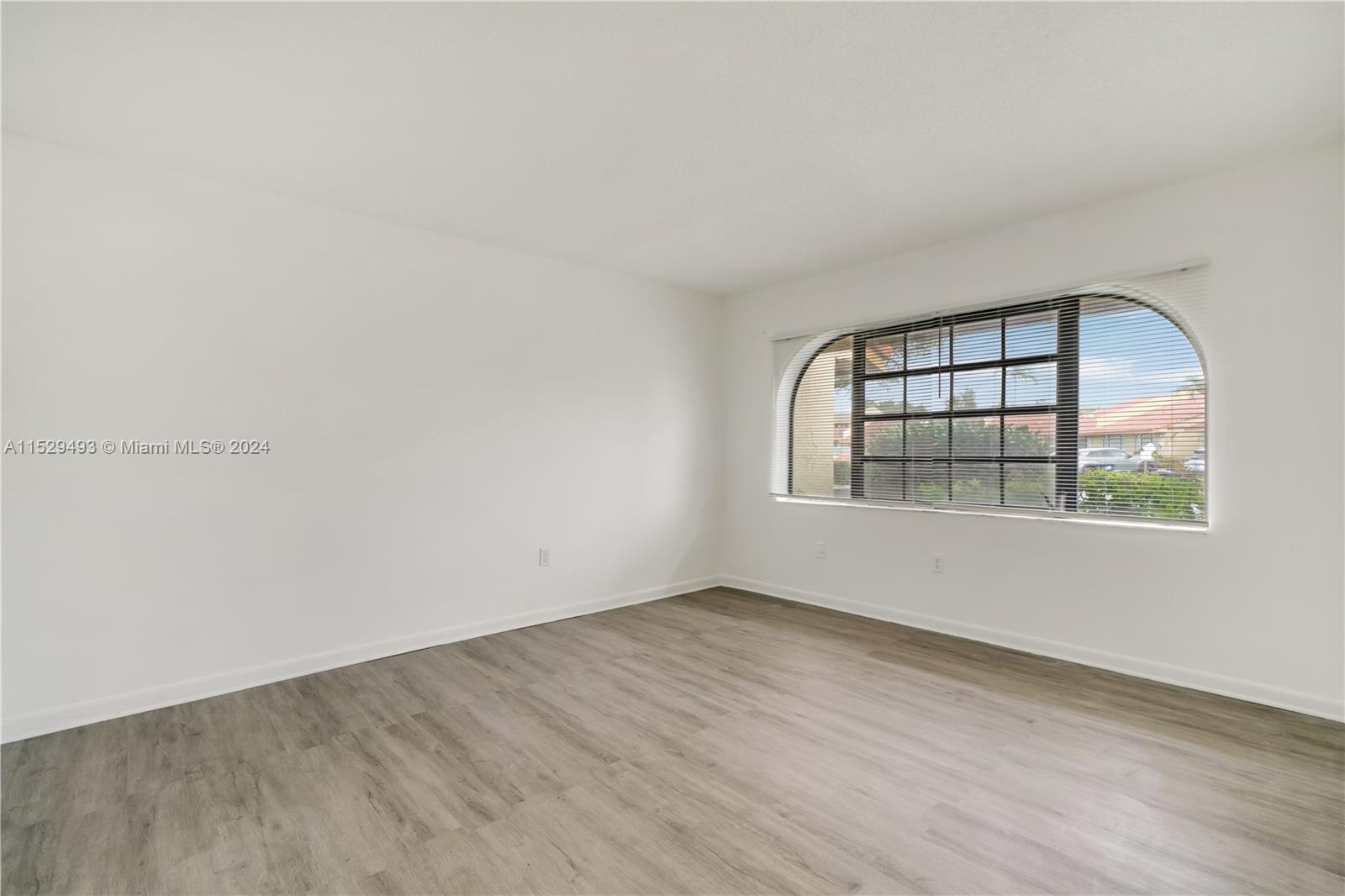 SPRINGFEVER - Residential Lease