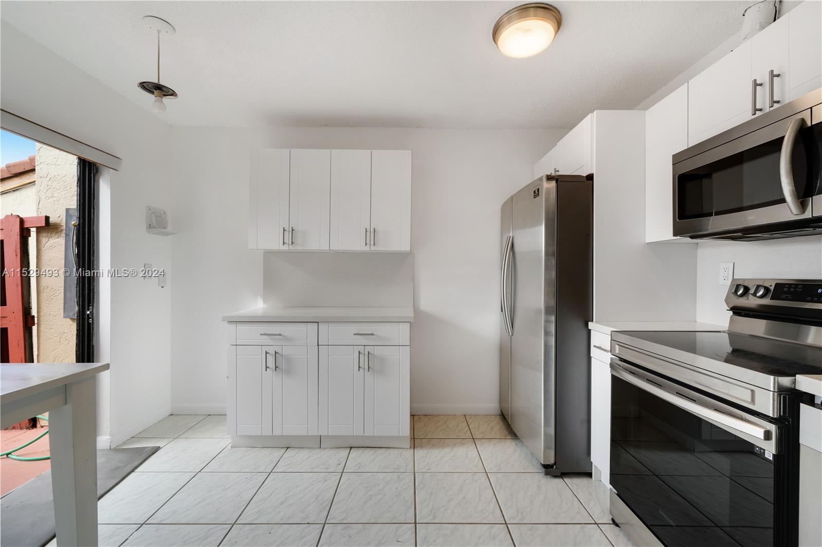 SPRINGFEVER - Residential Lease