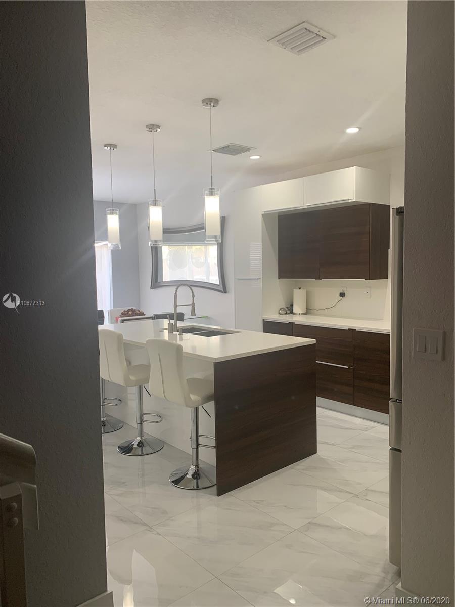 LAKES BY THE BAY GEE - Residential