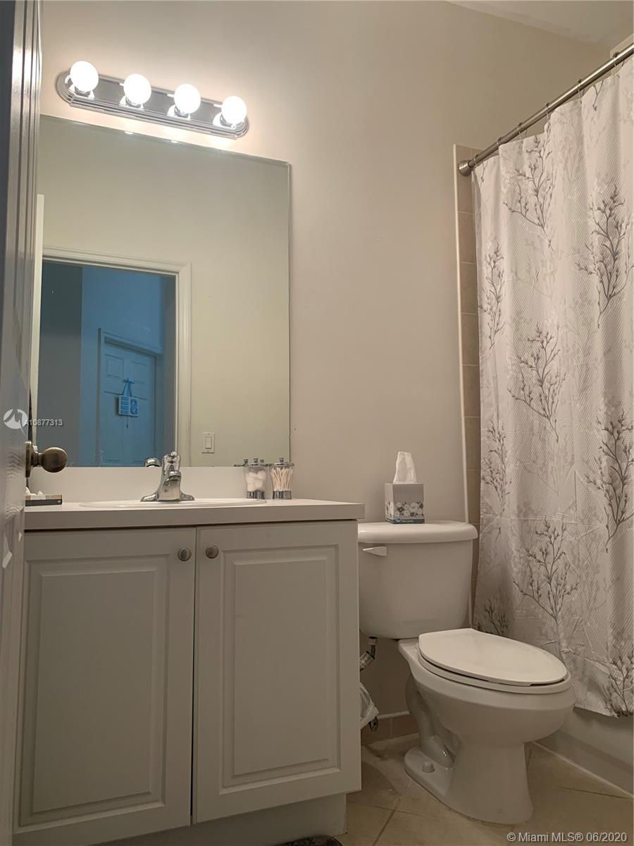 LAKES BY THE BAY GEE - Residential