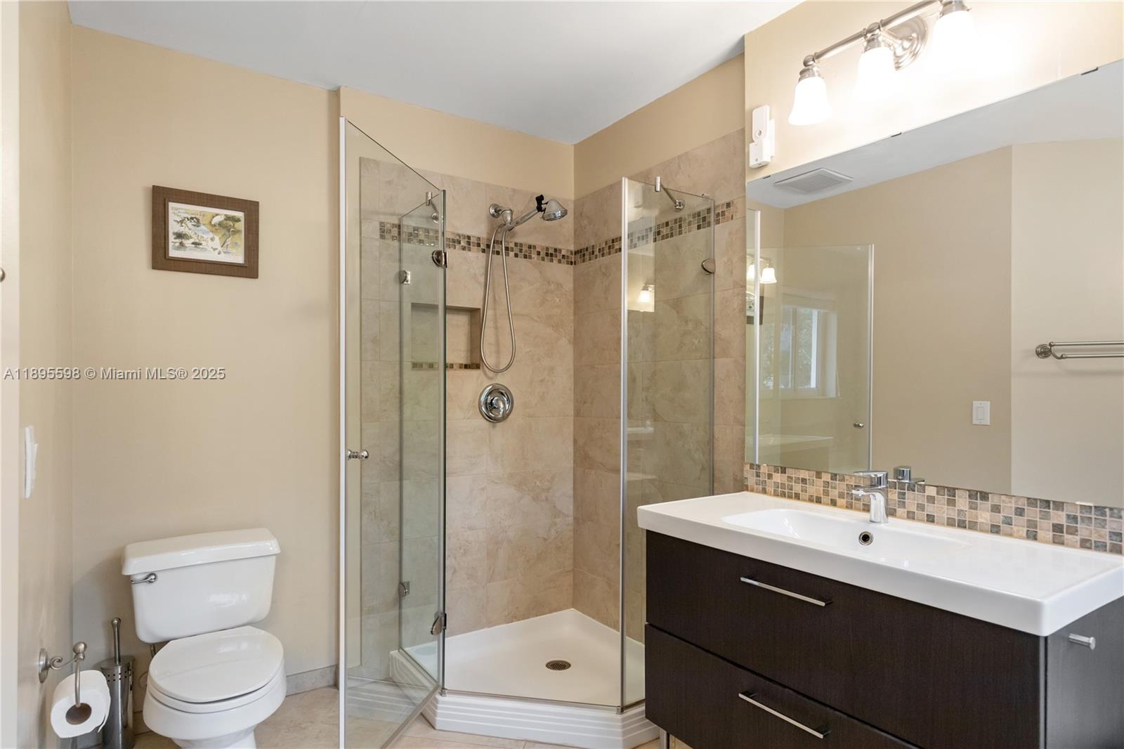 PEMBROKE ISLES - Residential