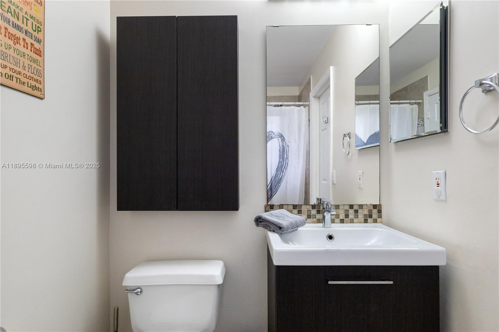 PEMBROKE ISLES - Residential