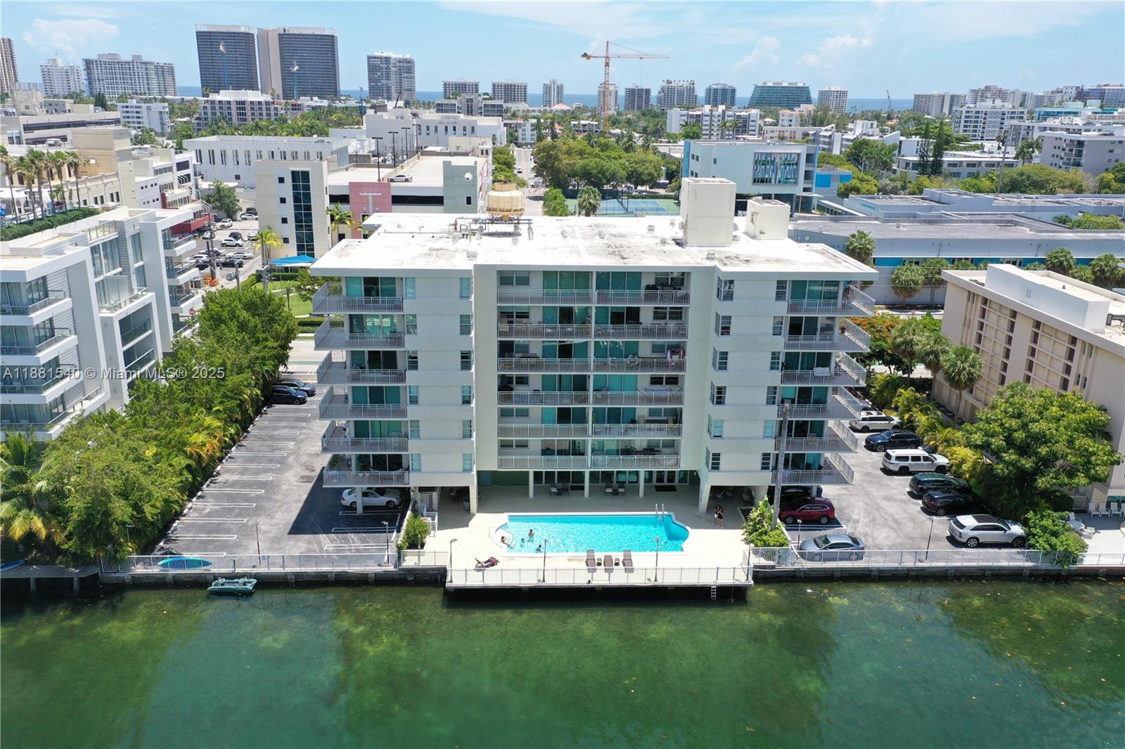 Spacious and beautifully designed 1-bedroom, 1.5-bath residence in the sought-after
Bay Harbor Islands, offering nearly 1,000 sq. ft. of ideal layout. Enjoy an oversized balcony,
impact windows, and an abundance of natural light throughout. Perfectly located just steps
from top-rated schools, pristine beaches, upscale Bal Harbor shops, and fine dining, yet tucked
away in a serene, private area of the island. The St. Regis features a stunning waterfront pool
deck overlooking luxurious multimillion-dollar estates, a community room, and laundry facilities
on every floor. Experience comfort and convenience in one of Miami's most desirable neighborhoods.