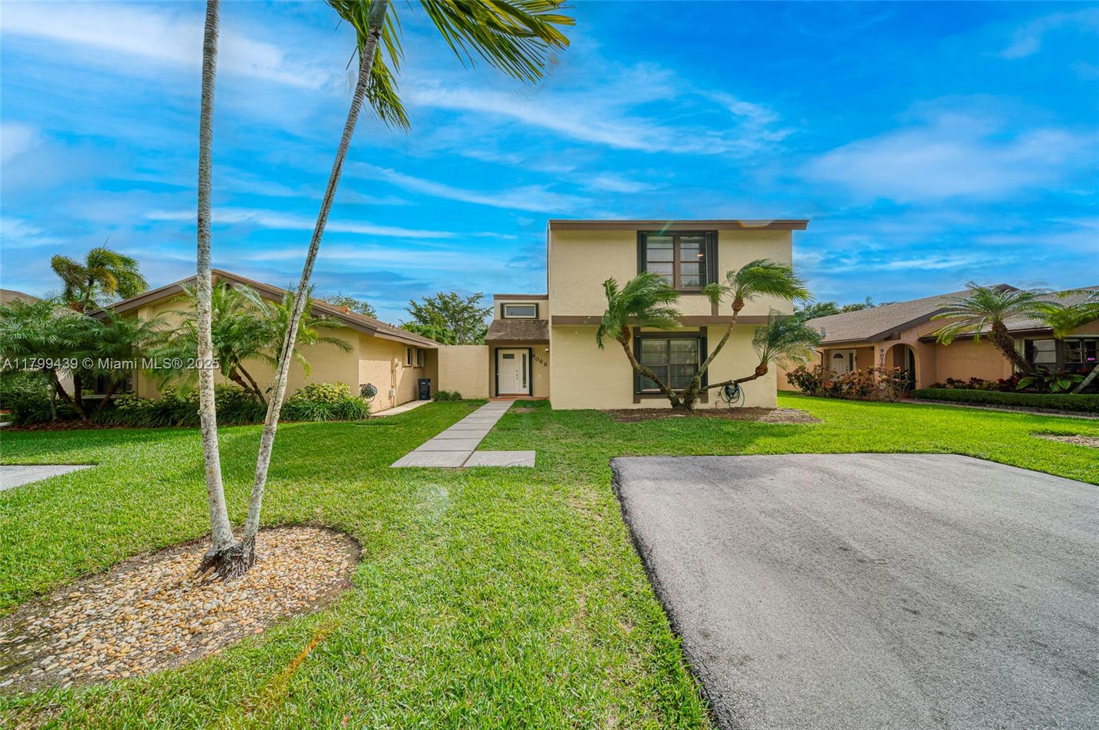 Rental Property at 9068 Sw 129th Ln, Miami, Broward County, Florida - Bedrooms: 3 
Bathrooms: 3  - $4,000 MO.
